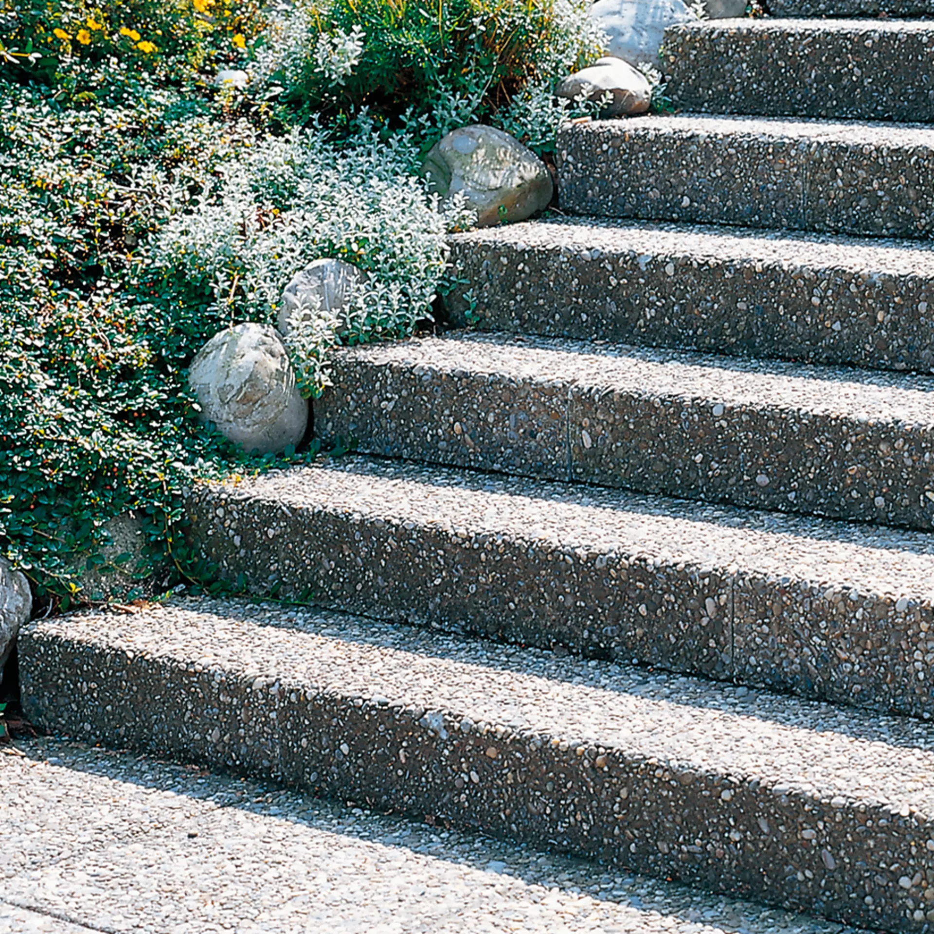 CASTELLO<sup>®</sup> Blockstufen gefast gewaschen