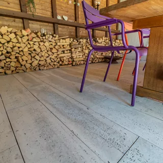 ANTIKA Gehwegplatten mit Travertinstruktur