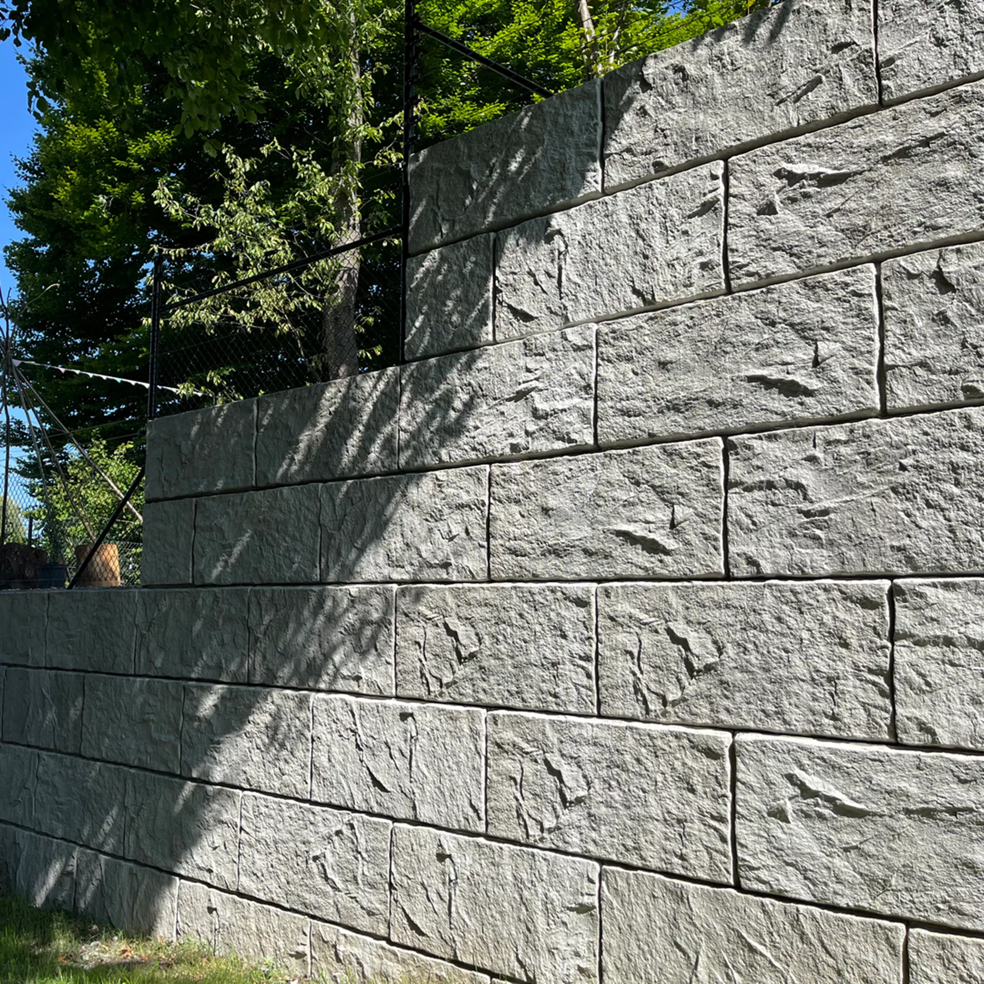 FELSMAUER Böschungselemente