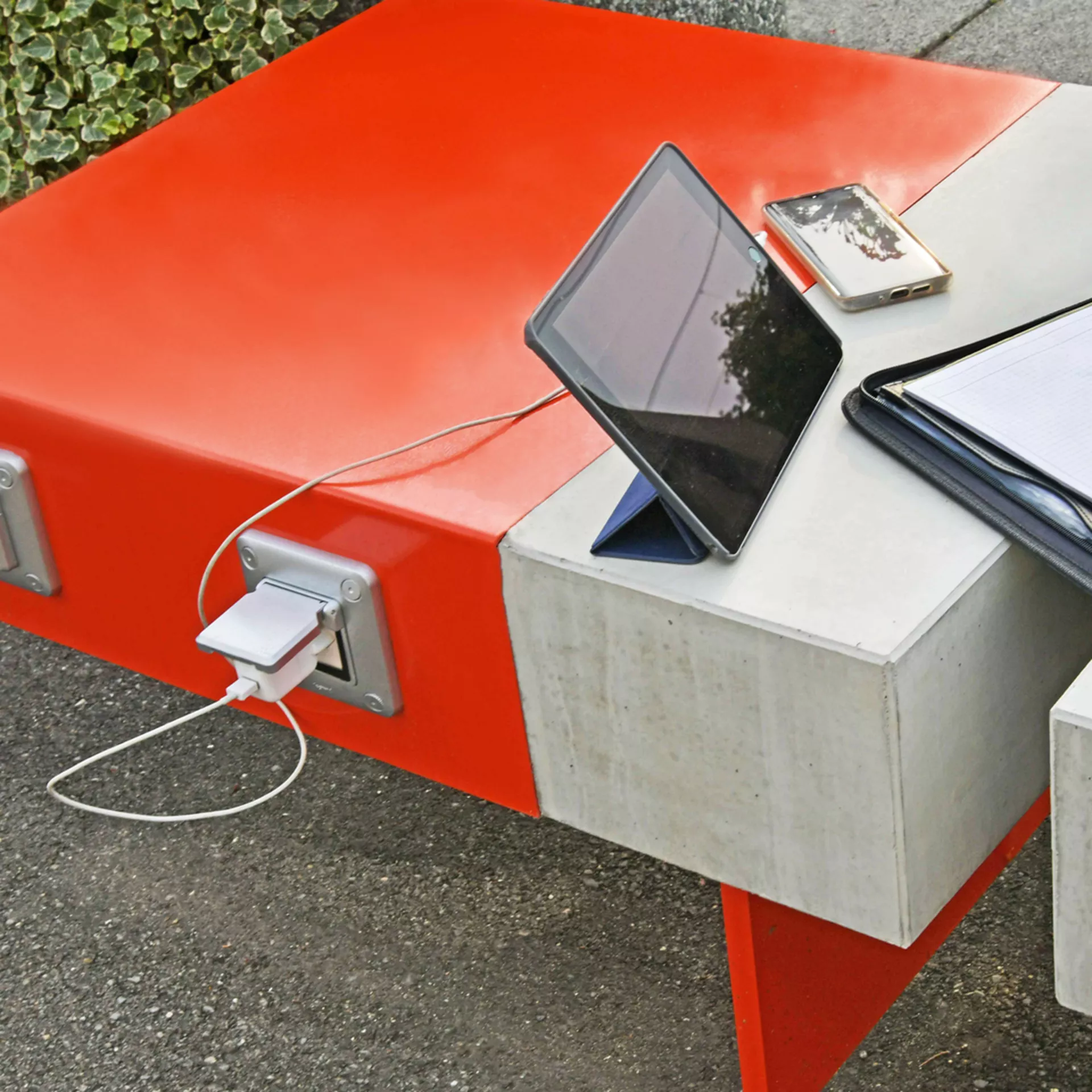 E-LOUNGE<sup>®</sup>