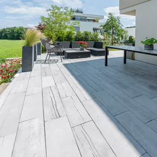 LENIA Gartenplatten mit Holzstruktur